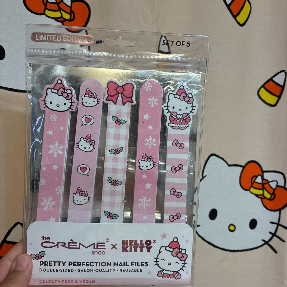 Hello Kitty x The crème shop Christmas nail file set
